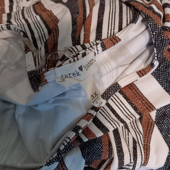 Striped Scoop Neck Romper in White, Brown & Black - Picture 12 of 12